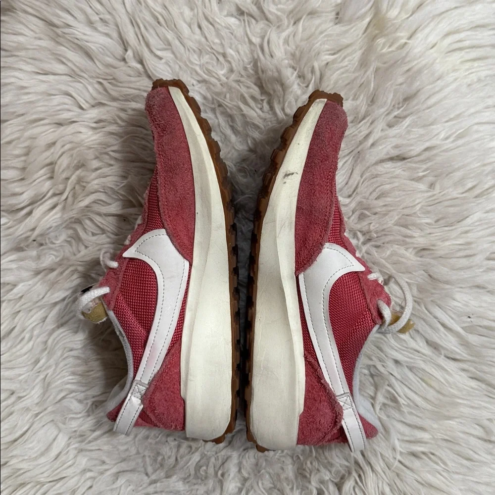Nike Waffle Debut Vintage Womens 7 
Adobe Sail‎ Coconut Milk Gum Running
Shoes - Picture 3 of 9